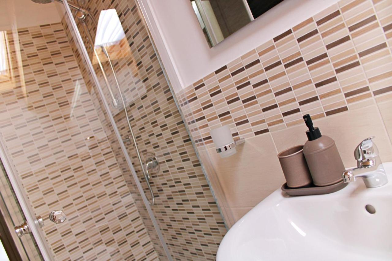 La Claudette Apartment Катанія Екстер'єр фото