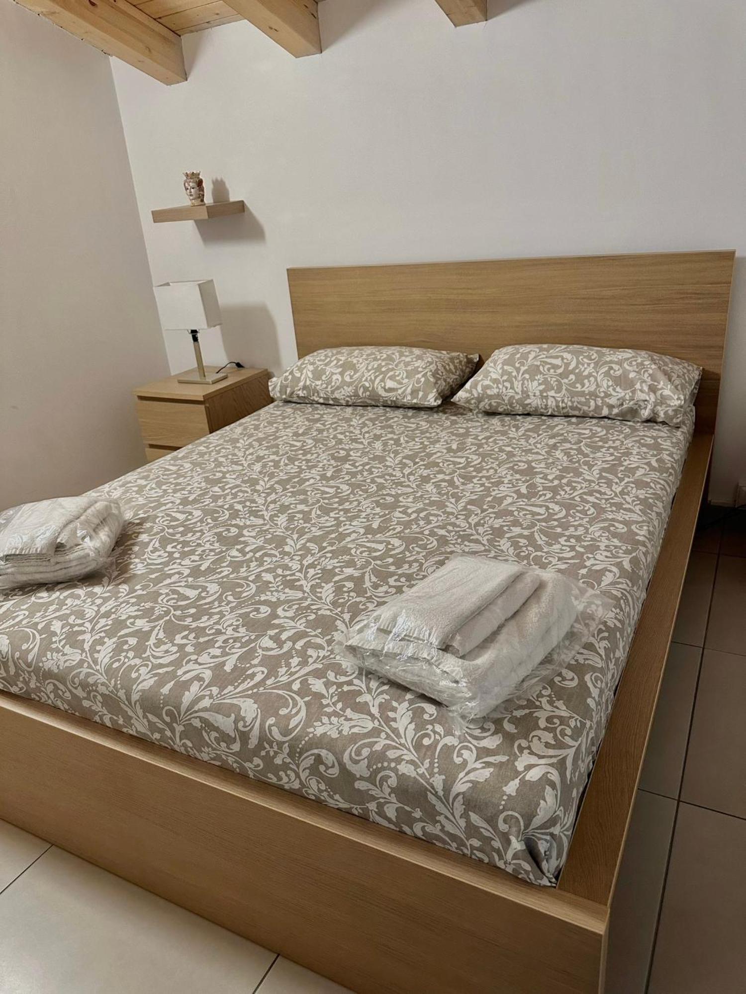 La Claudette Apartment Катанія Екстер'єр фото