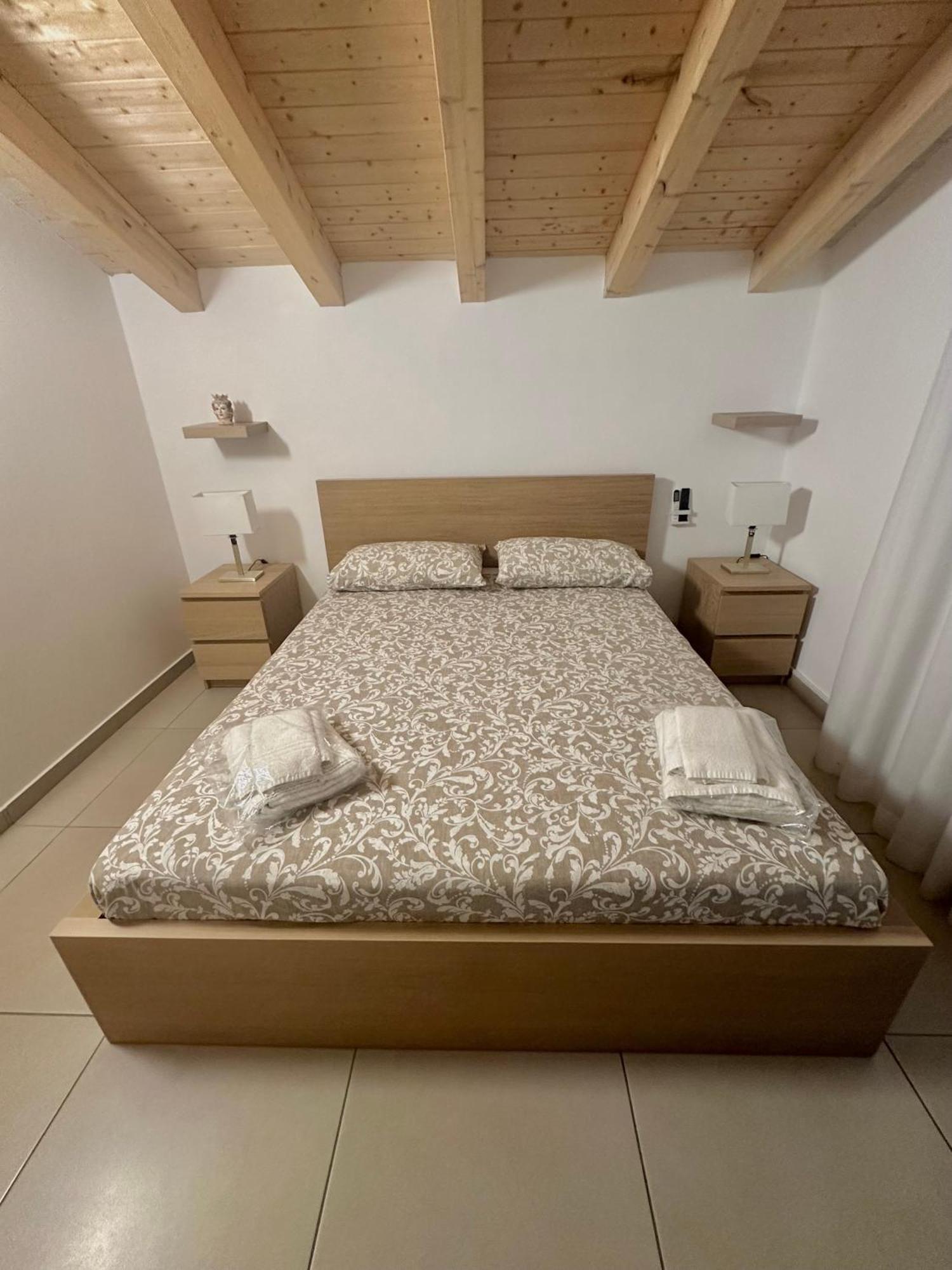 La Claudette Apartment Катанія Екстер'єр фото